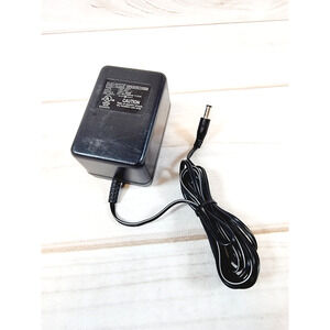 AC-DC Adaptor Direct Plug-In Class 2 Power Unit JDA-22U Output DC 22V 500mA 11.0